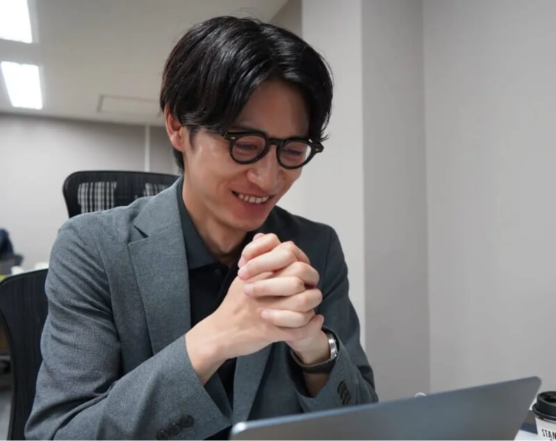 スタッフ男性の写真